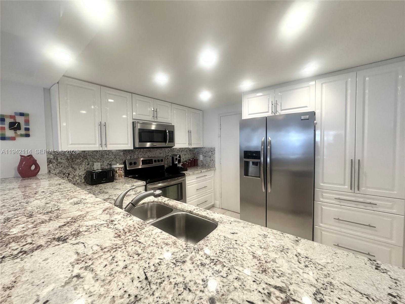 Small Image of 3800 SOUTH OCEAN DR #519, Hollywood Number 5