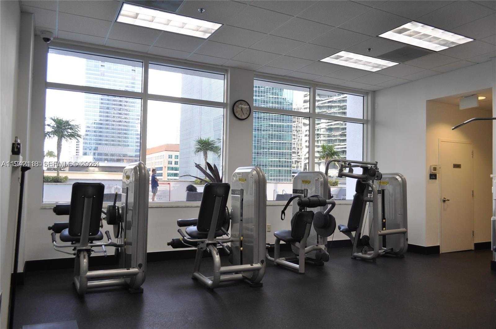 Small Image of 1200 BRICKELL BAY DR #3104, Miami Number 17