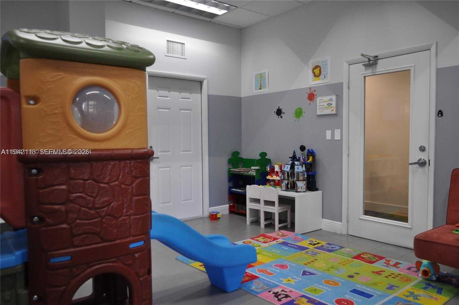 Small Image of 1200 BRICKELL BAY DR #3104, Miami Number 19