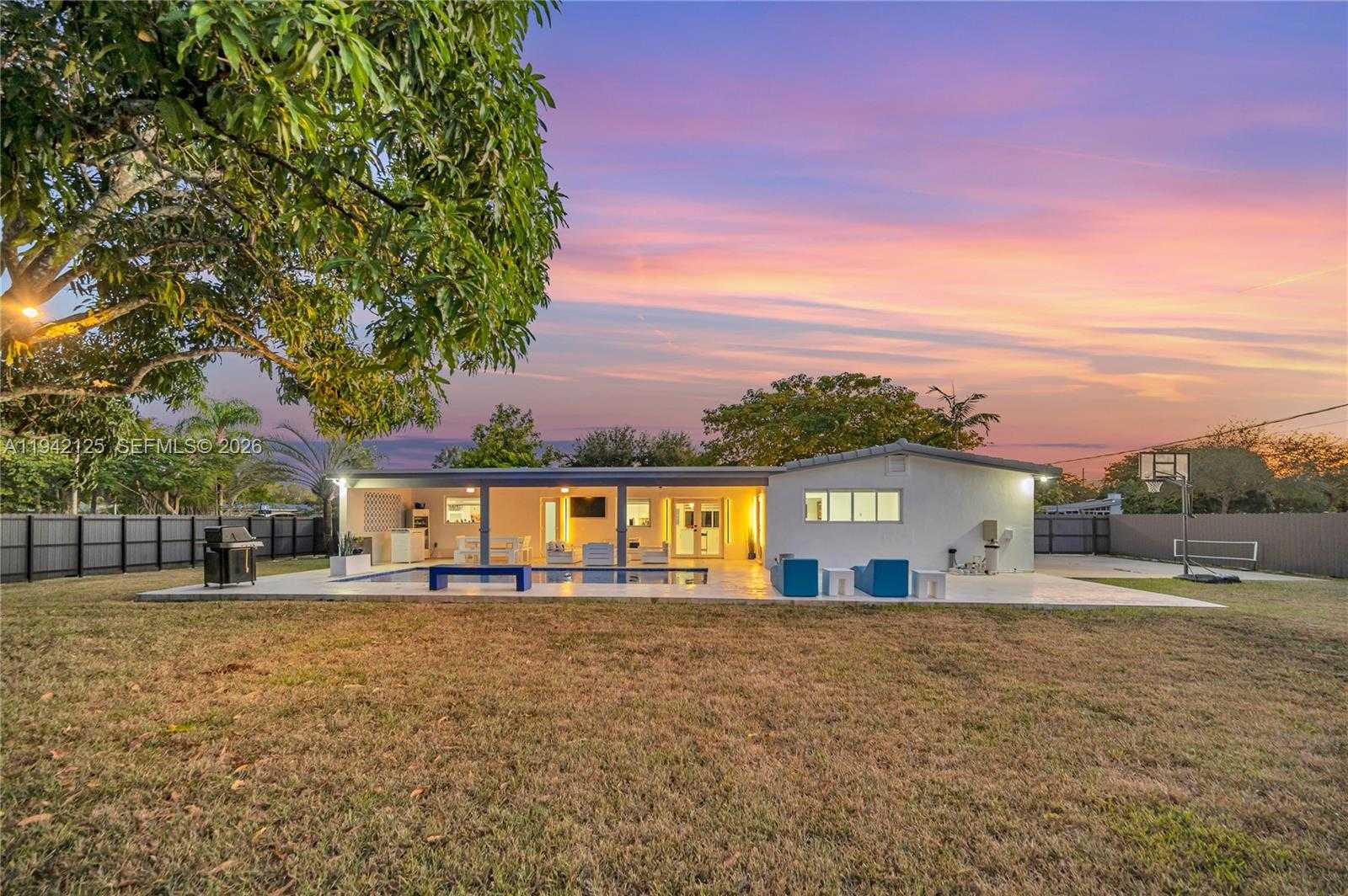 Small Image of 8501 SOUTH WEST 142ND ST, Palmetto Bay Number 12