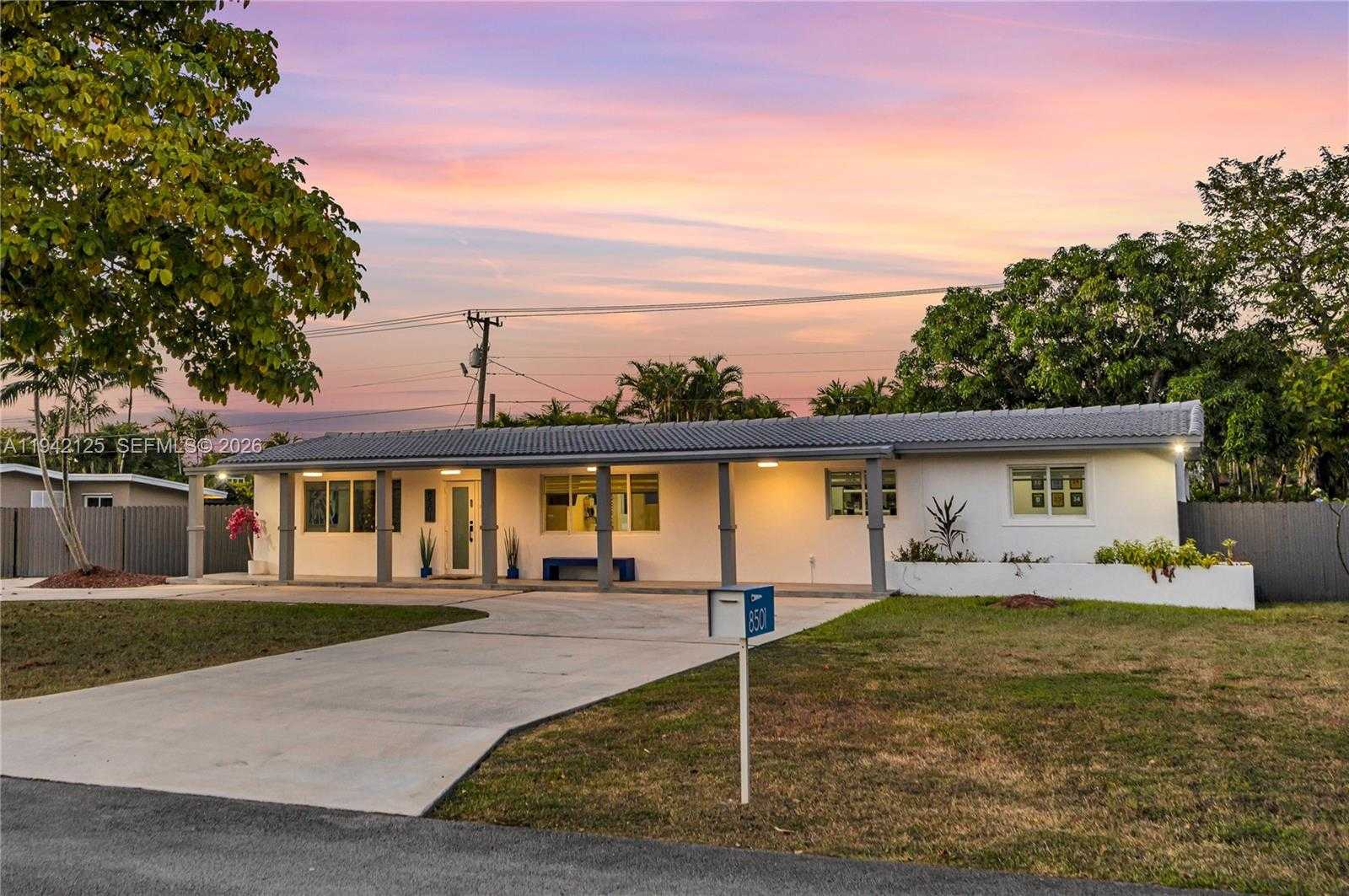 Small Image of 8501 SOUTH WEST 142ND ST, Palmetto Bay Number 17