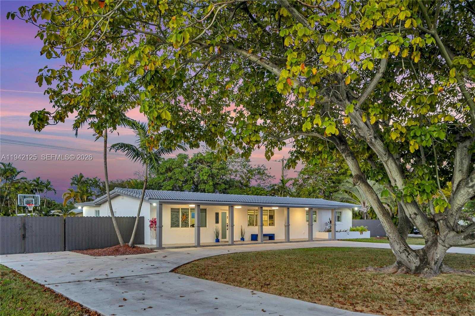 Small Image of 8501 SOUTH WEST 142ND ST, Palmetto Bay Number 21