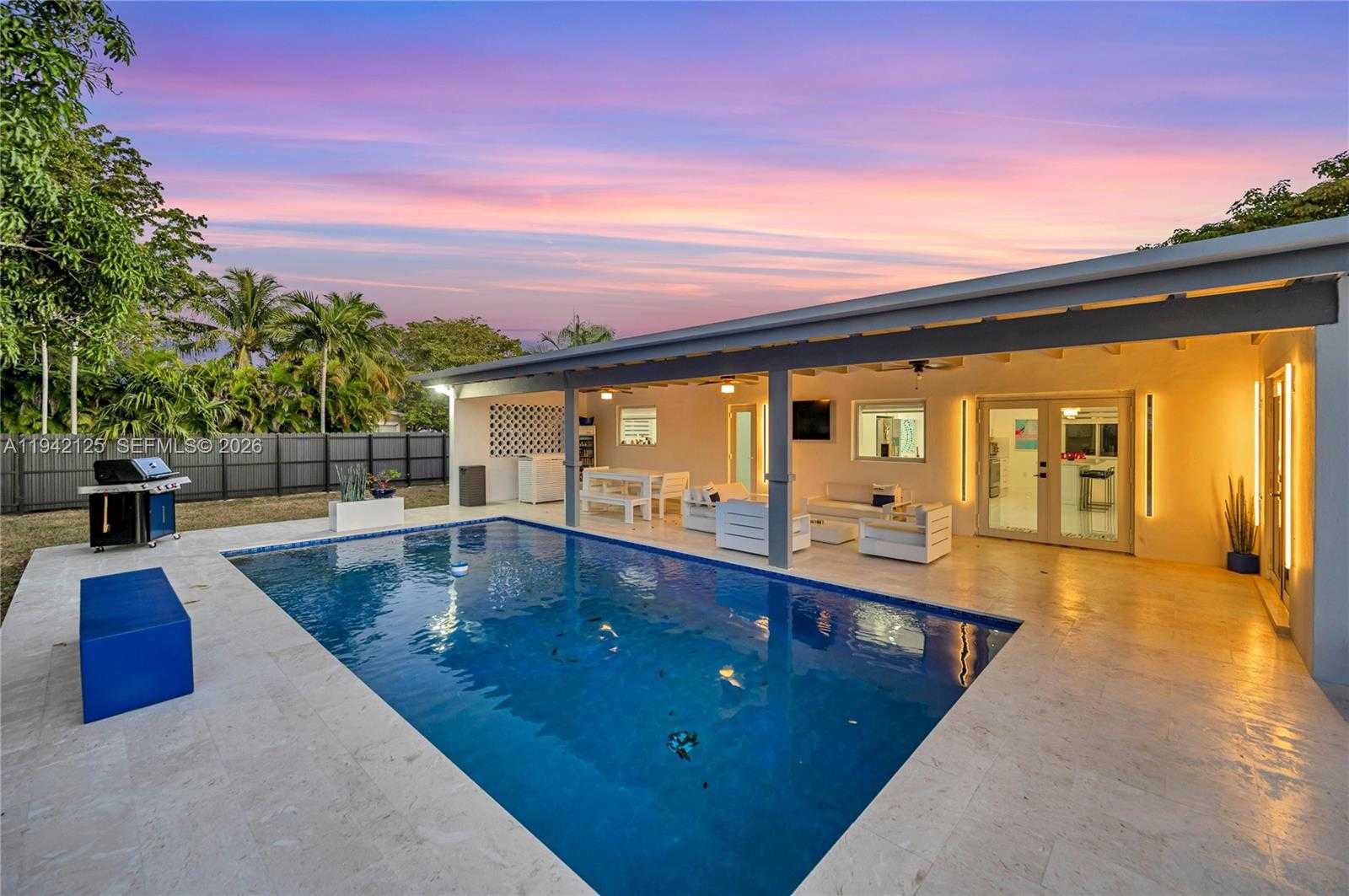 Small Image of 8501 SOUTH WEST 142ND ST, Palmetto Bay Number 3