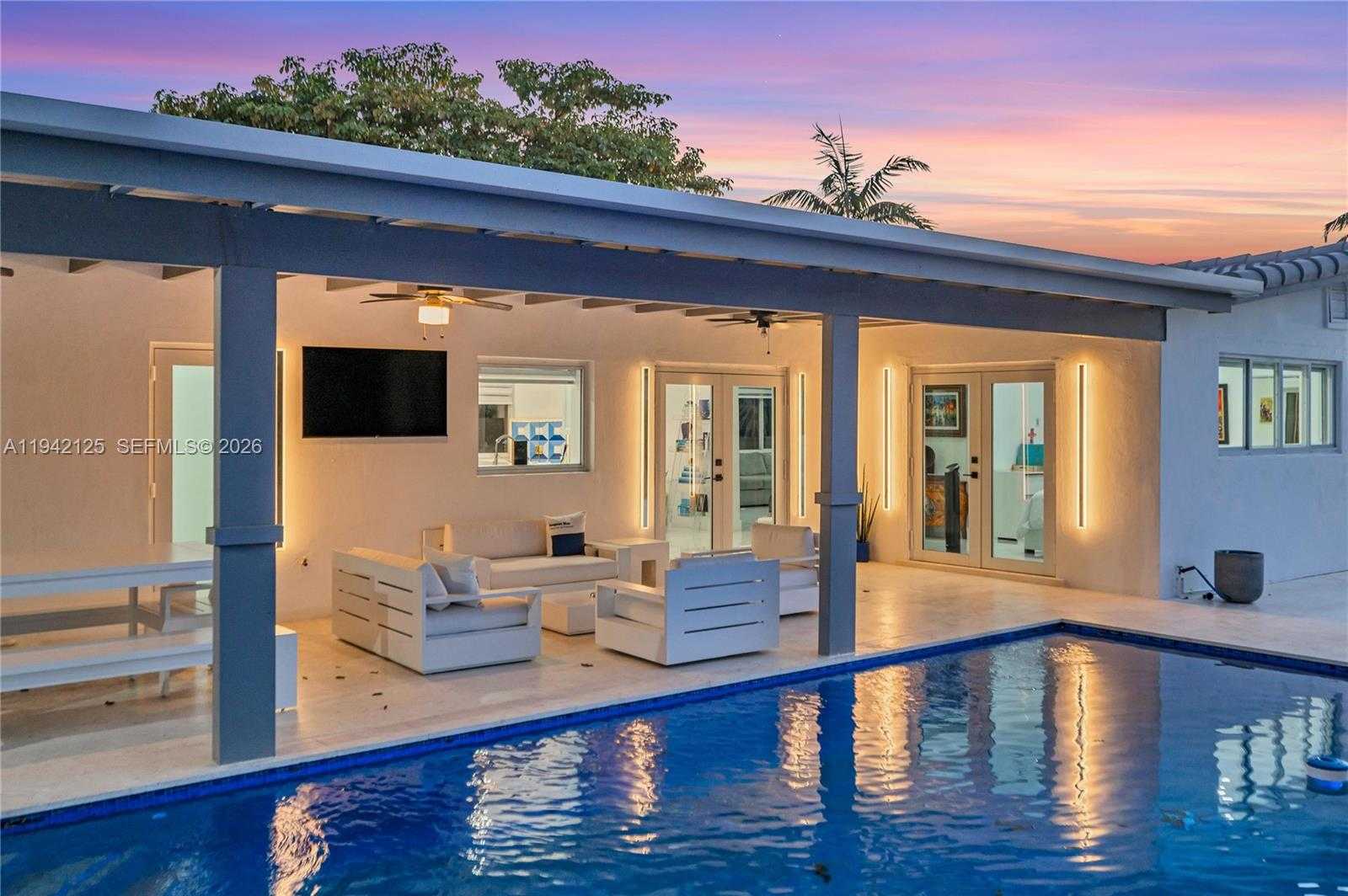 Small Image of 8501 SOUTH WEST 142ND ST, Palmetto Bay Number 4