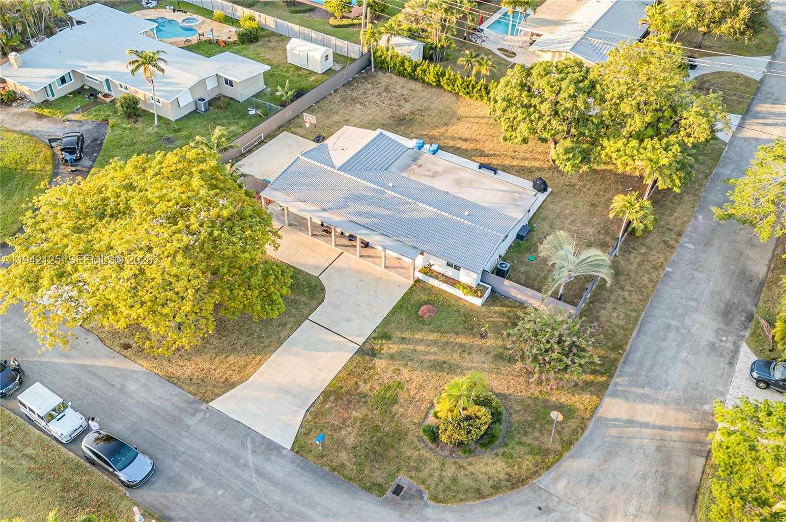 Small Image of 8501 SOUTH WEST 142ND ST, Palmetto Bay Number 47