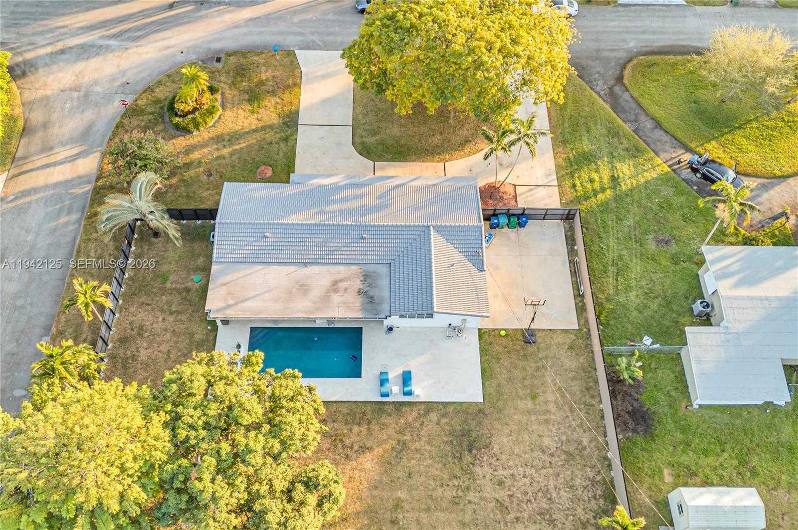 Small Image of 8501 SOUTH WEST 142ND ST, Palmetto Bay Number 54