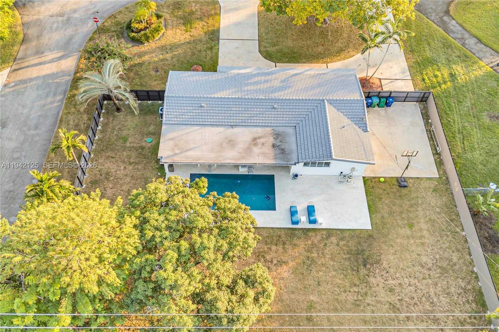 Small Image of 8501 SOUTH WEST 142ND ST, Palmetto Bay Number 55