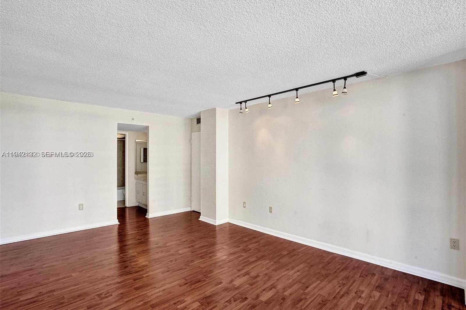Small Image of 600 NORTH EAST 36TH ST #1423, Miami Number 18