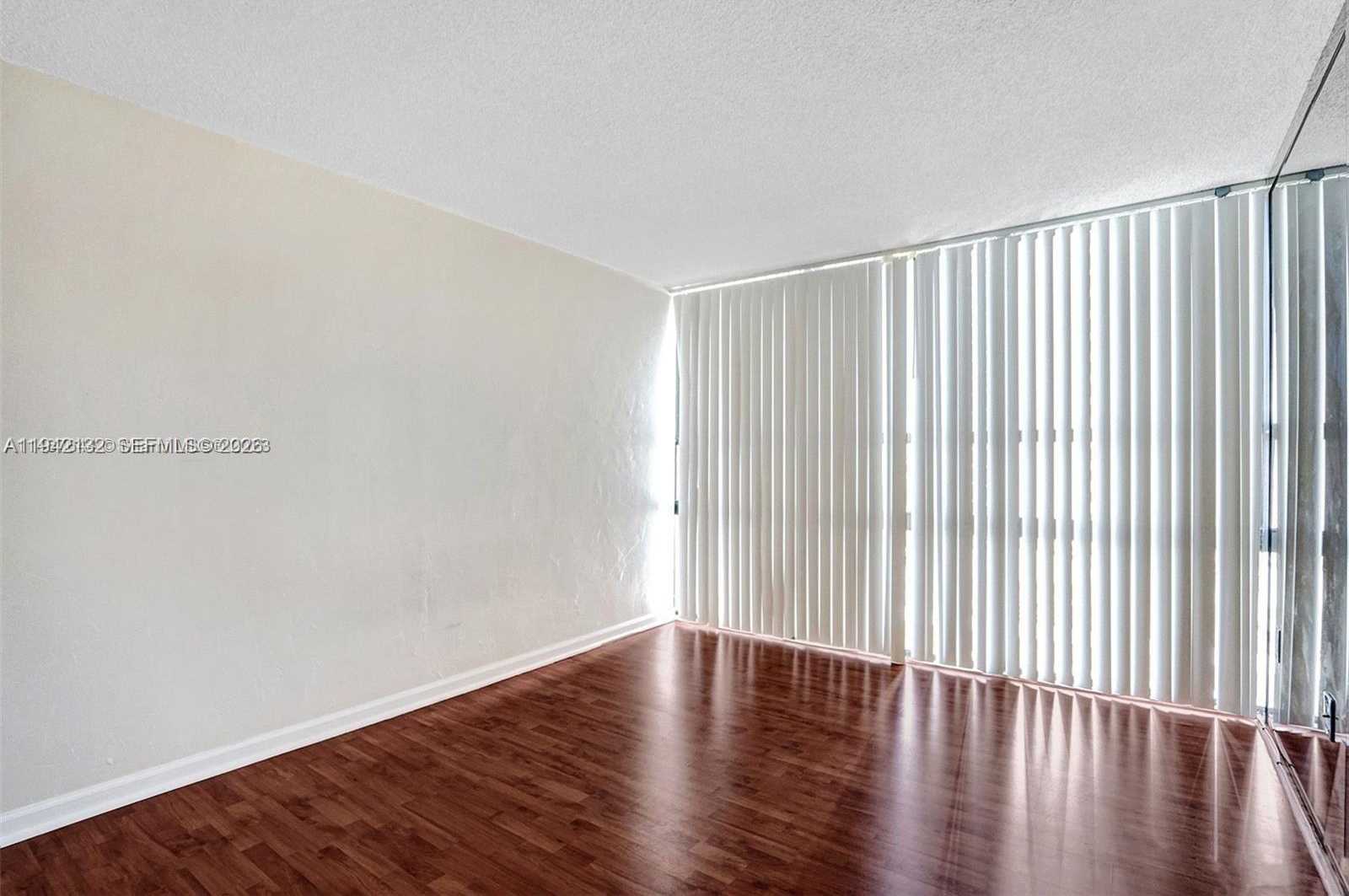 Small Image of 600 NORTH EAST 36TH ST #1423, Miami Number 19