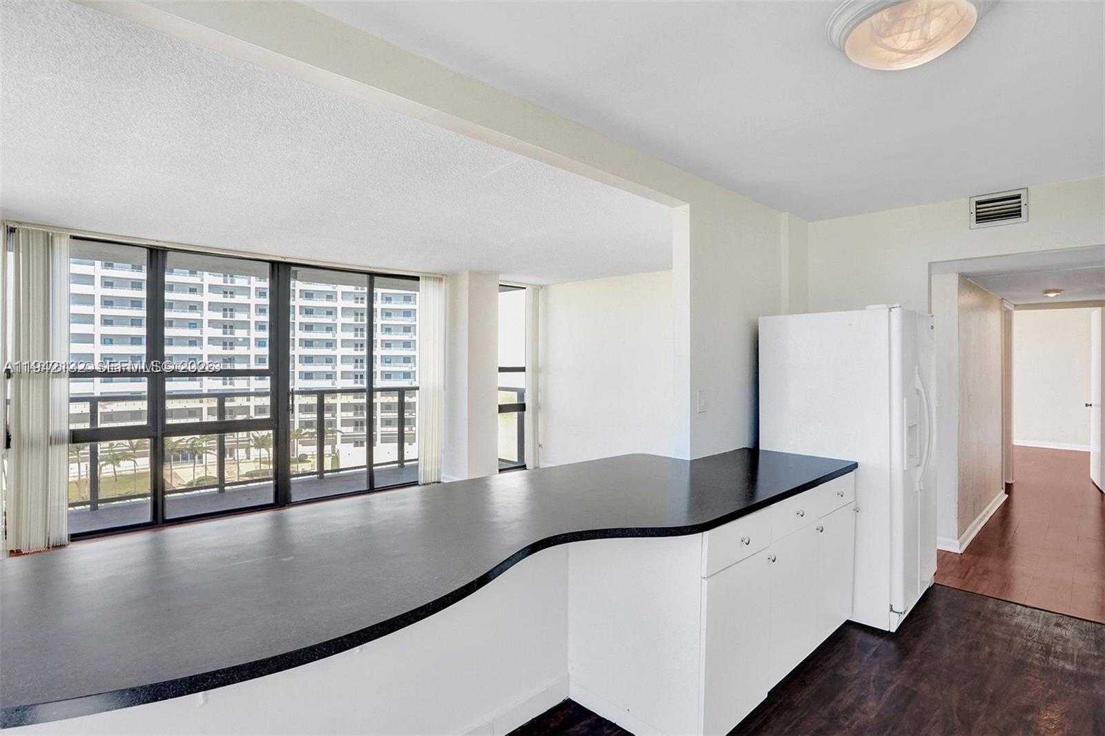 Small Image of 600 NORTH EAST 36TH ST #1423, Miami Number 6