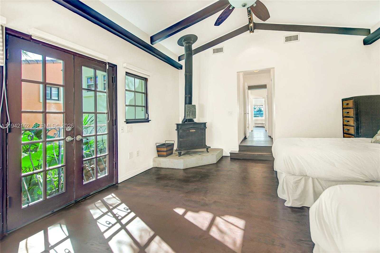 Small Image of 224 SOUTH COCONUT LN, Miami Beach Number 16