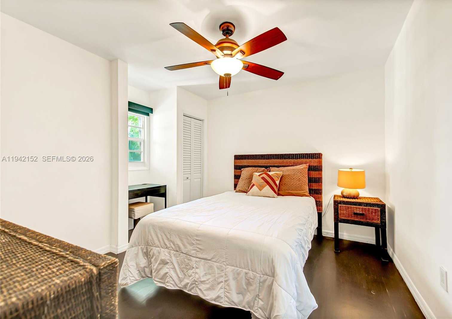 Small Image of 224 SOUTH COCONUT LN, Miami Beach Number 19