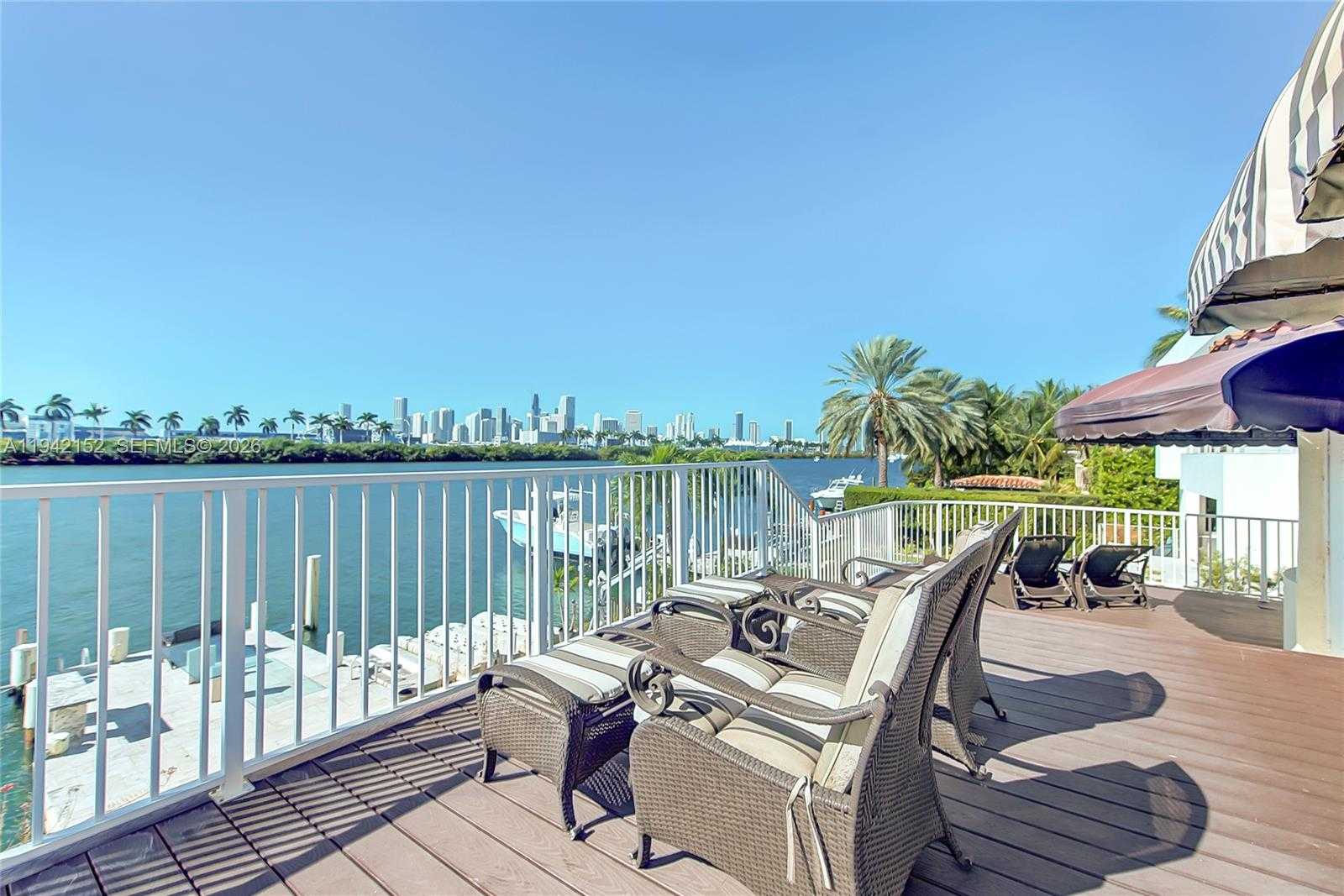Small Image of 224 SOUTH COCONUT LN, Miami Beach Number 20