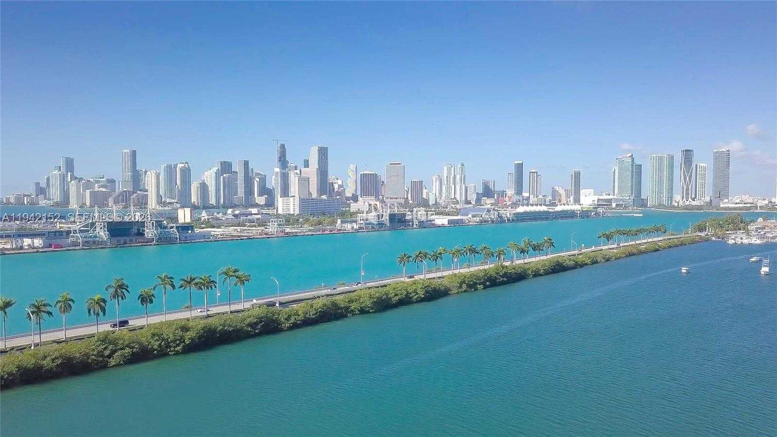 Small Image of 224 SOUTH COCONUT LN, Miami Beach Number 25