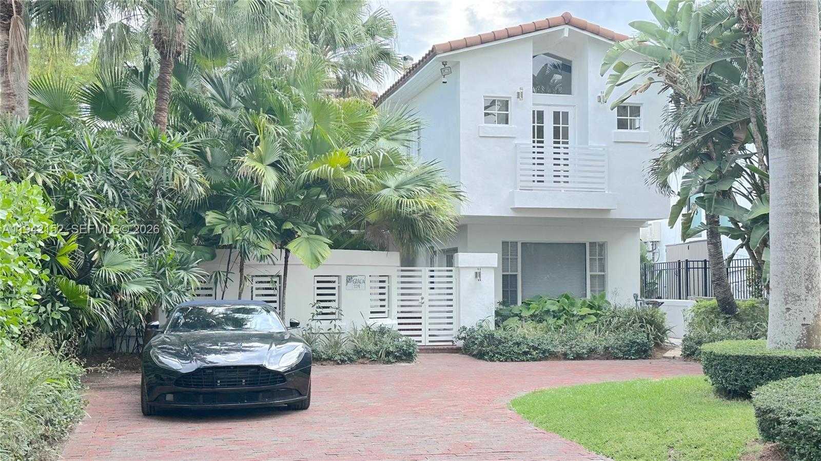 Small Image of 224 SOUTH COCONUT LN, Miami Beach Number 30