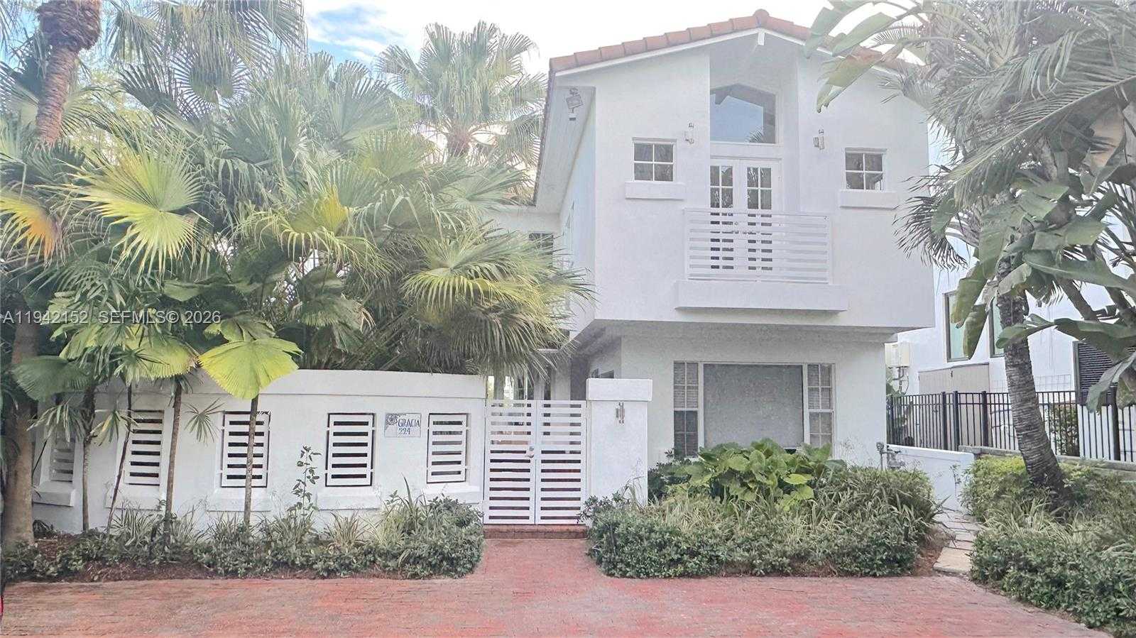 Small Image of 224 SOUTH COCONUT LN, Miami Beach Number 31
