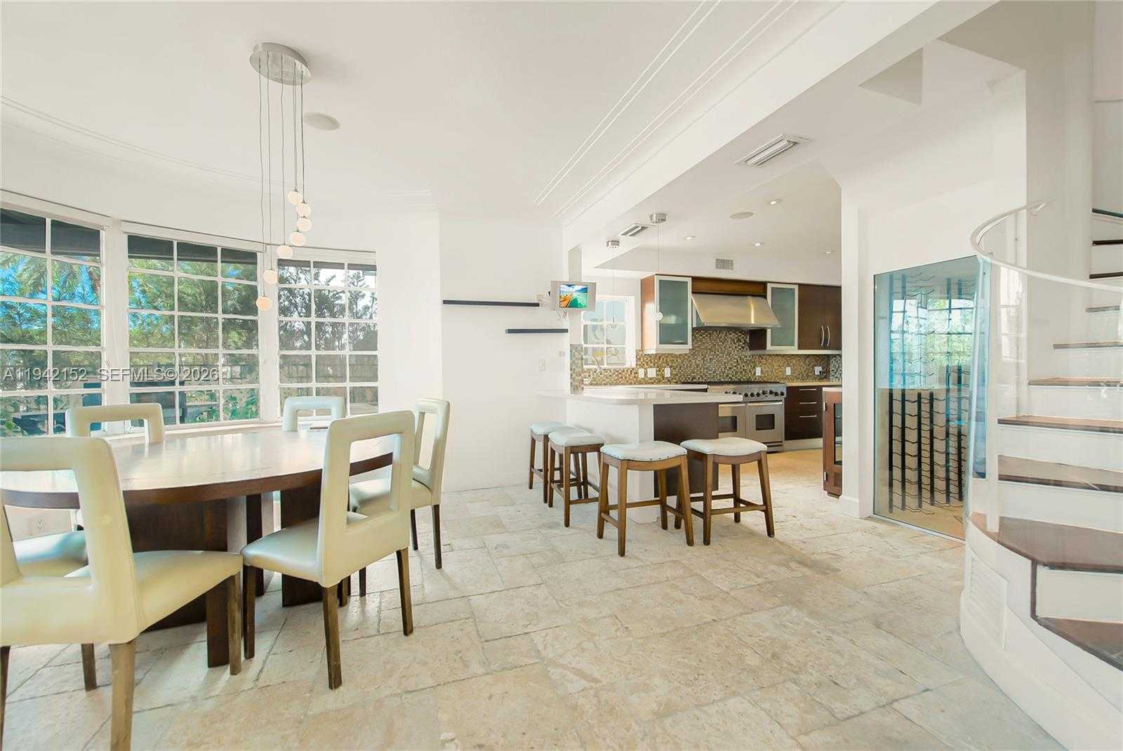 Small Image of 224 SOUTH COCONUT LN, Miami Beach Number 7