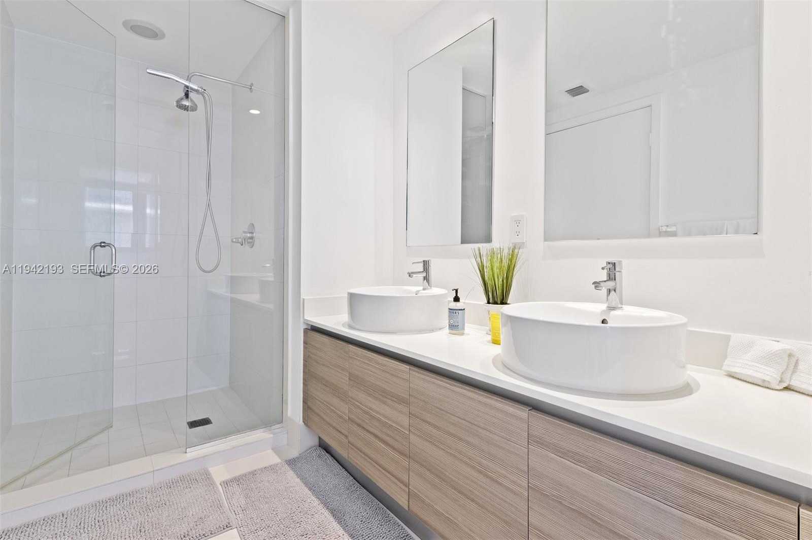 Small Image of 121 NORTH EAST 34TH ST #1008, Miami Number 14