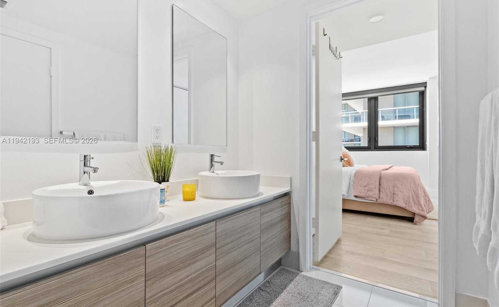 Small Image of 121 NORTH EAST 34TH ST #1008, Miami Number 15