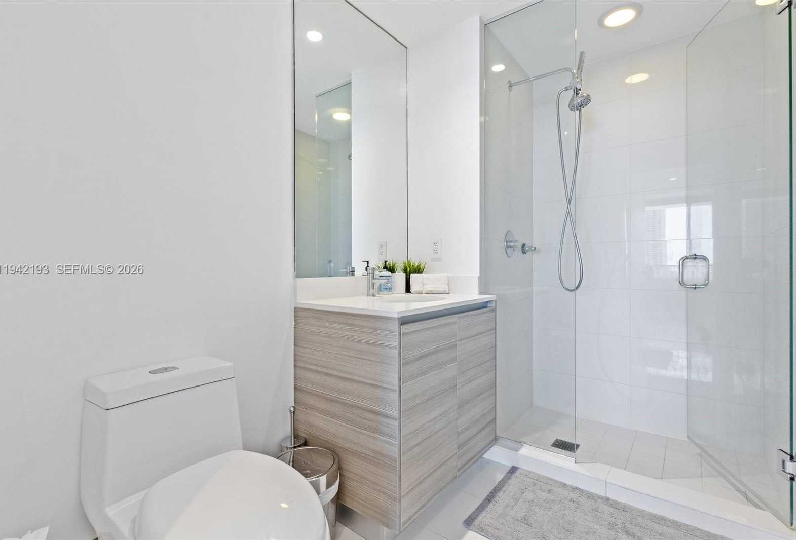 Small Image of 121 NORTH EAST 34TH ST #1008, Miami Number 22