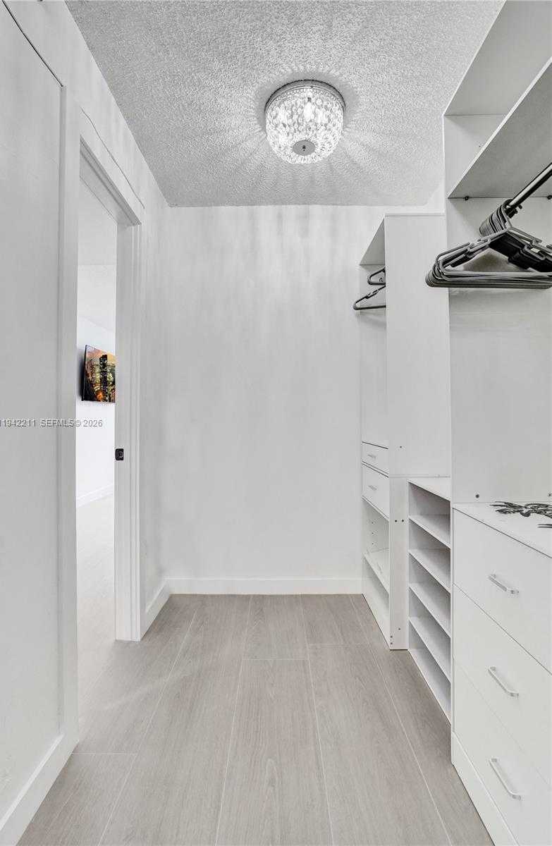 Small Image of 1201 SOUTH OCEAN DR #908S, Hollywood Number 39