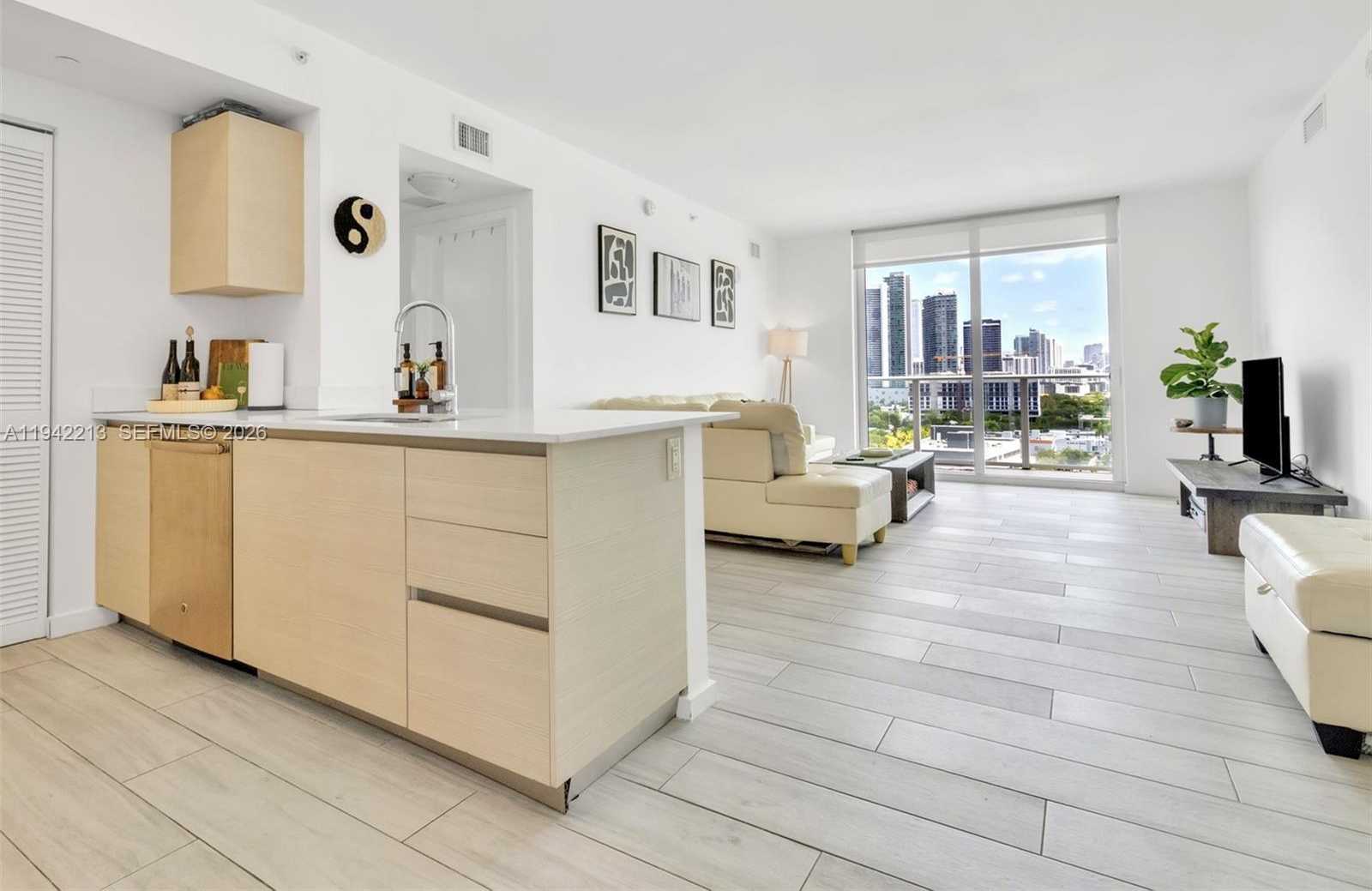 Small Image of 4250 BISCAYNE BLVD #1217, Miami Number 3