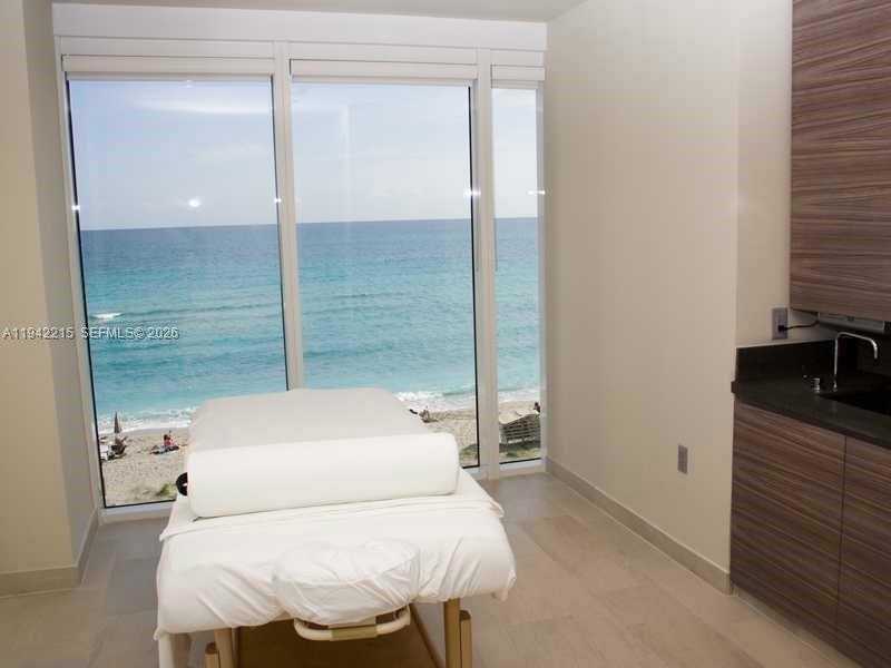 Small Image of 1830 SOUTH OCEAN DR #2110, Hallandale Beach Number 36