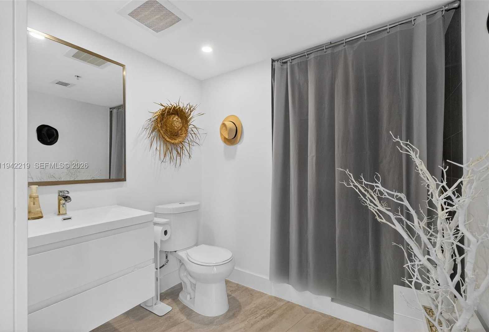 Small Image of 92 SOUTH WEST 3RD ST #307, Miami Number 28