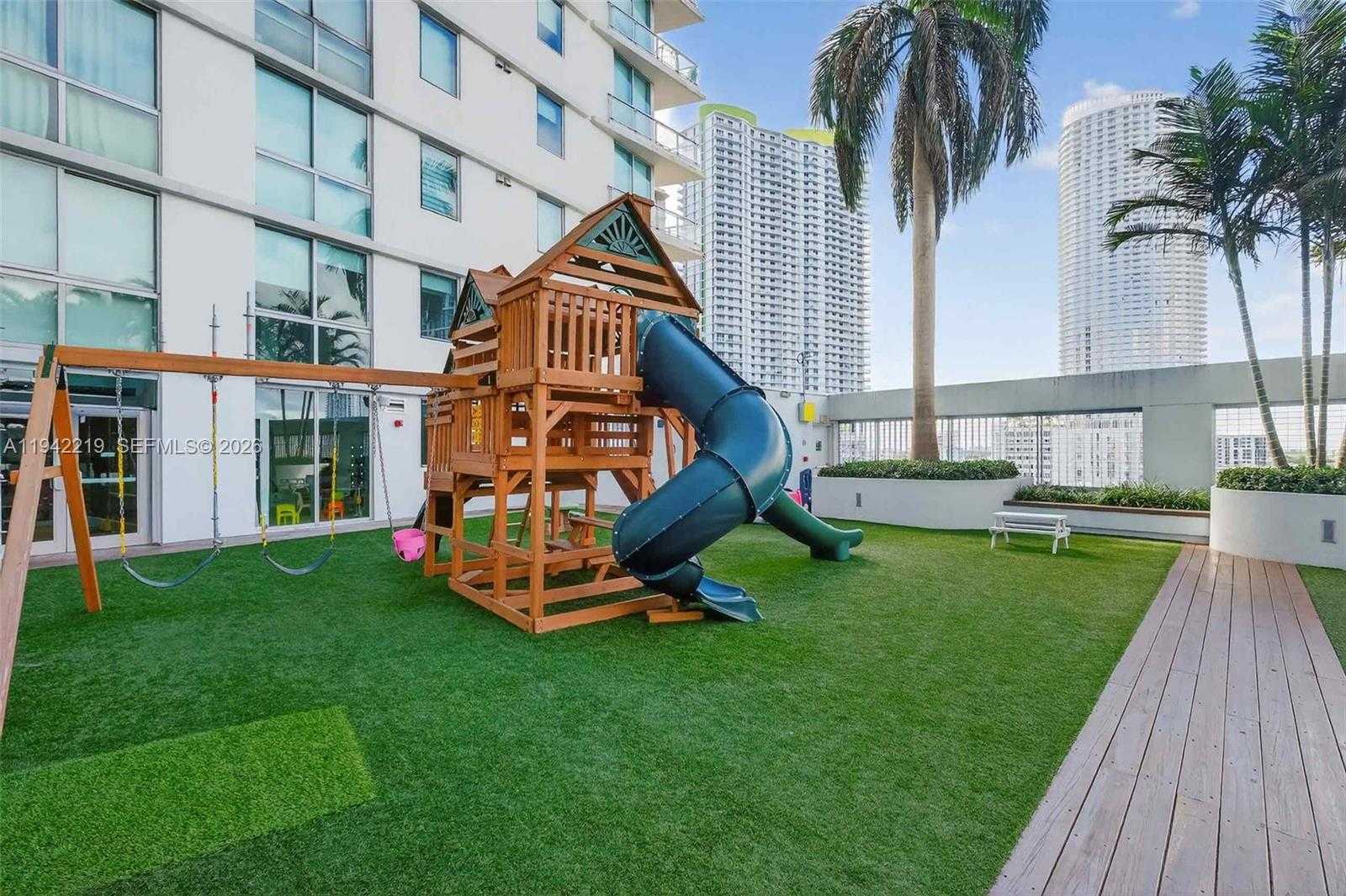 Small Image of 92 SOUTH WEST 3RD ST #307, Miami Number 37