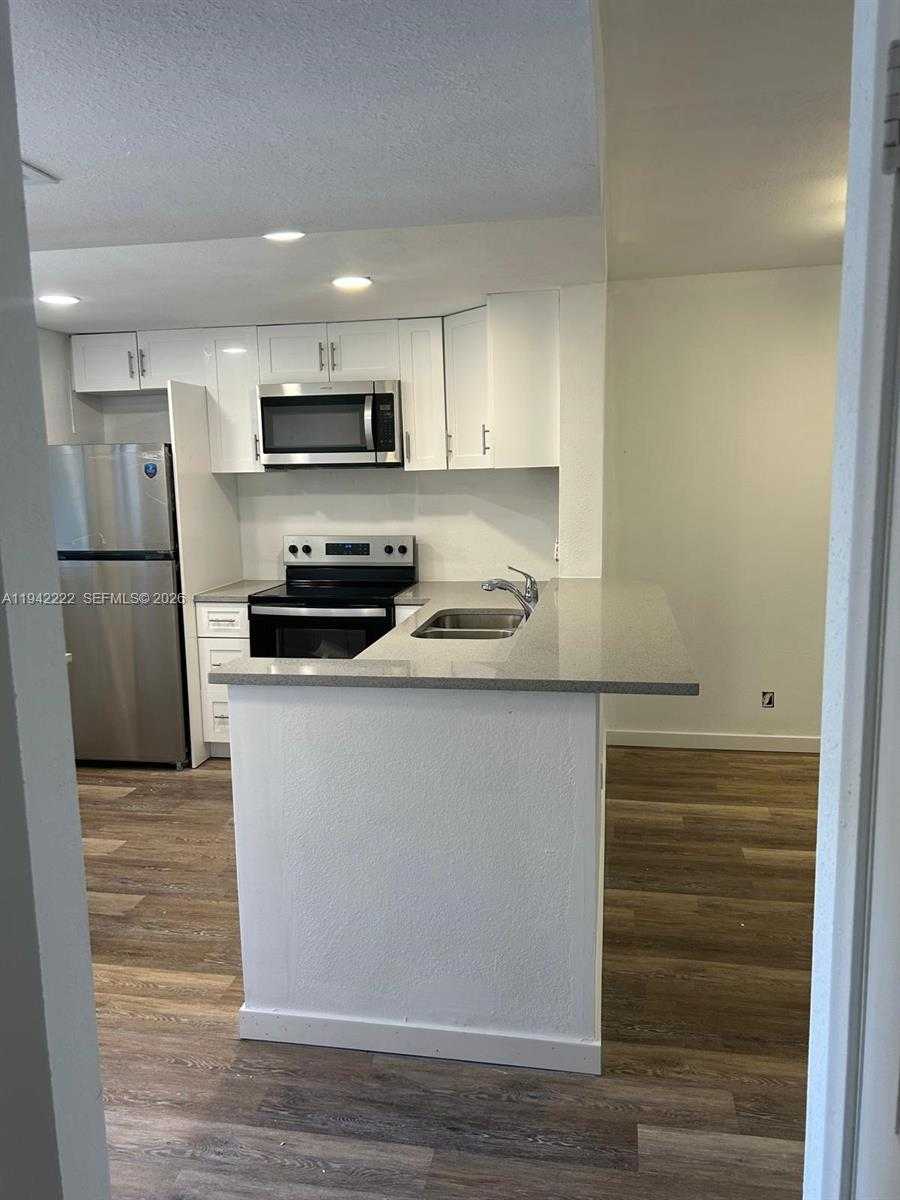 Small Image of 500 NORTH EAST 12TH AVE #304, Hallandale Beach Number 4