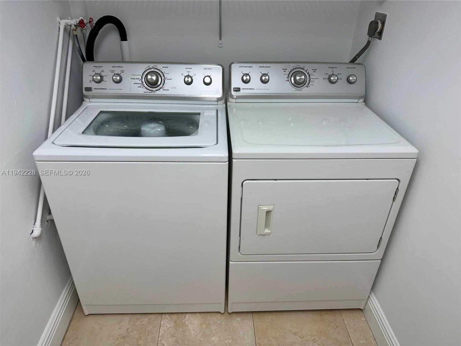 Small Image of 814 CAPRI ST, Coral Gables Number 29