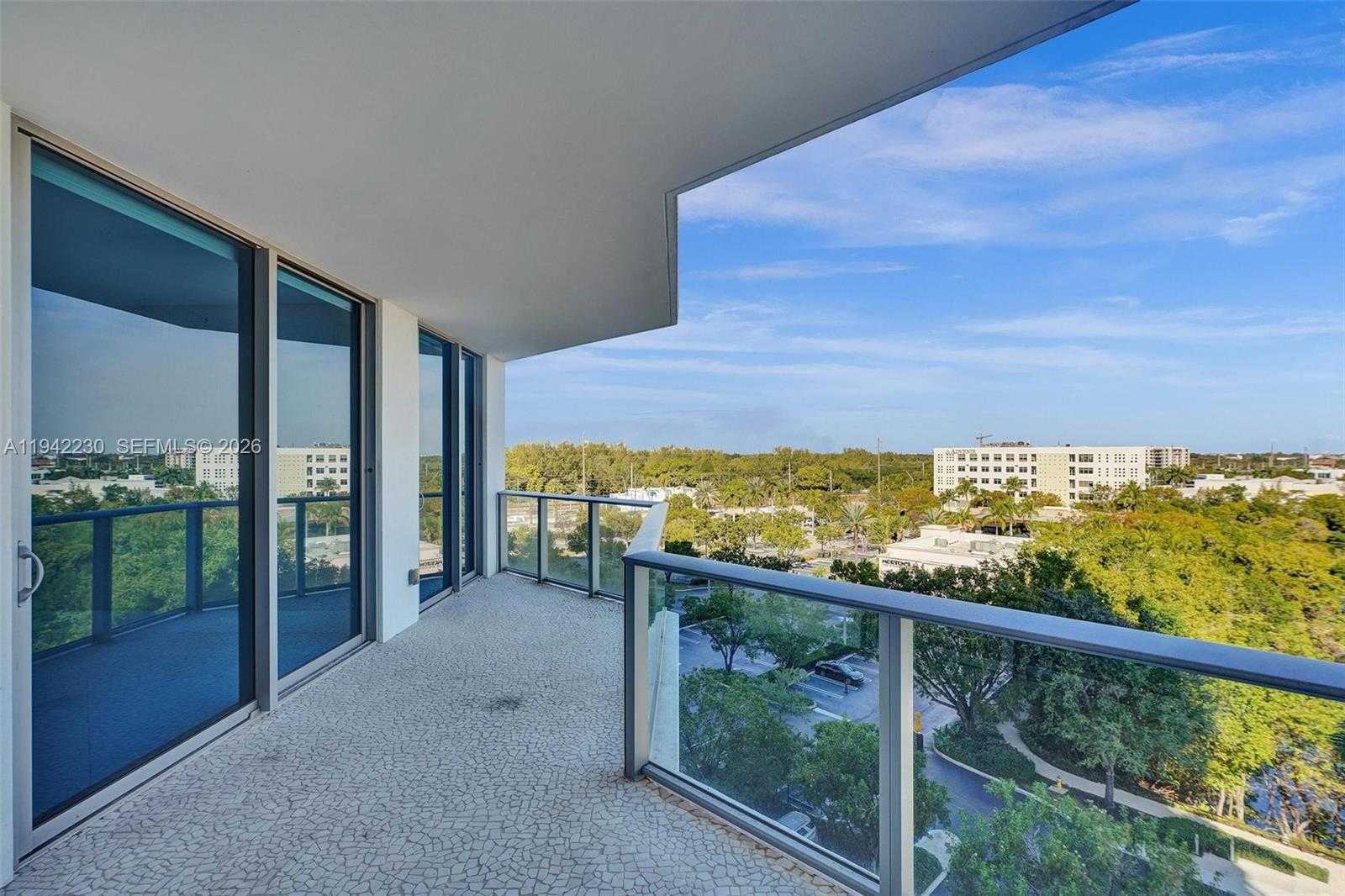 Small Image of 17301 BISCAYNE BLVD #708, North Miami Beach Number 10