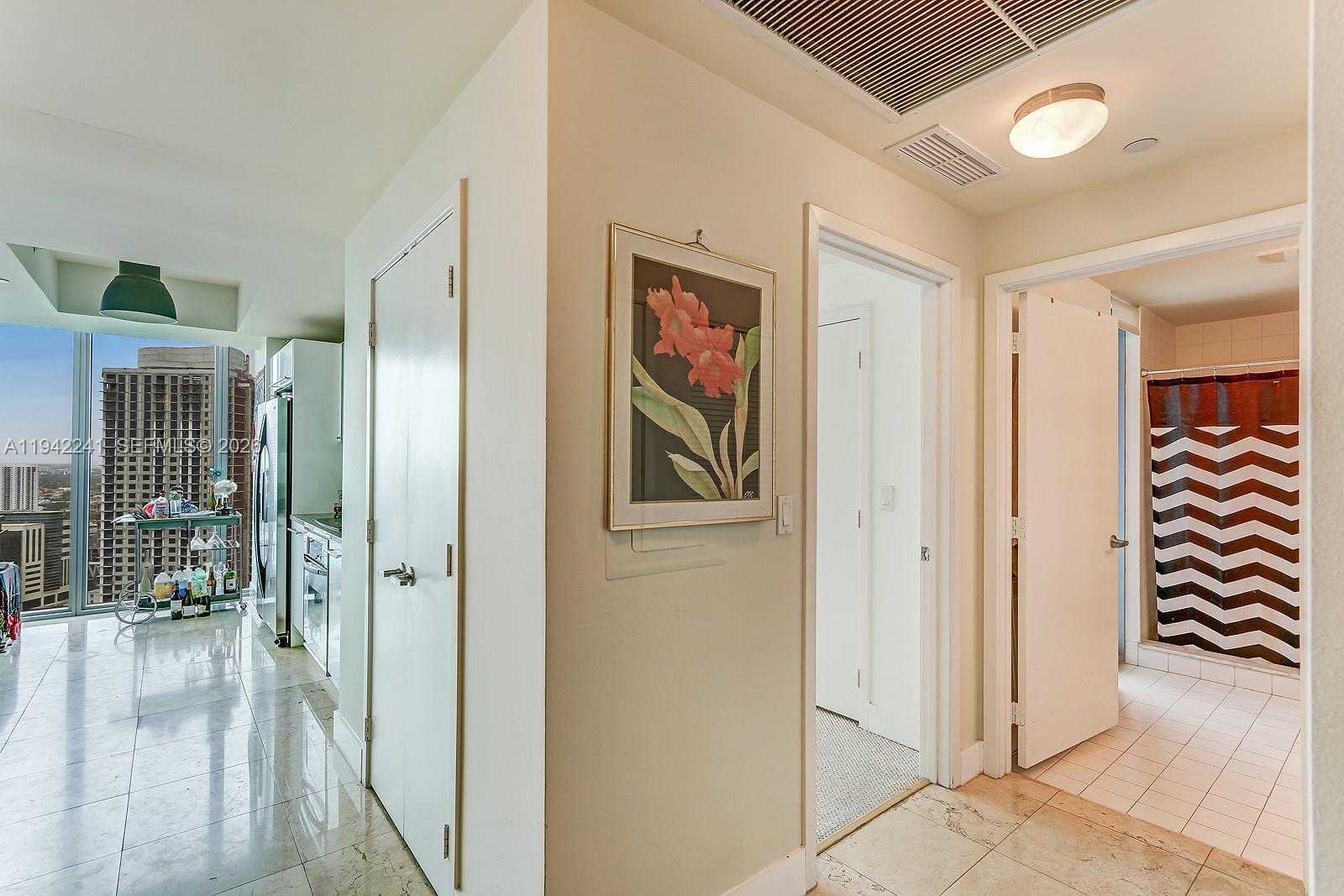 Small Image of 888 BISCAYNE BLVD #3601, Miami Number 10