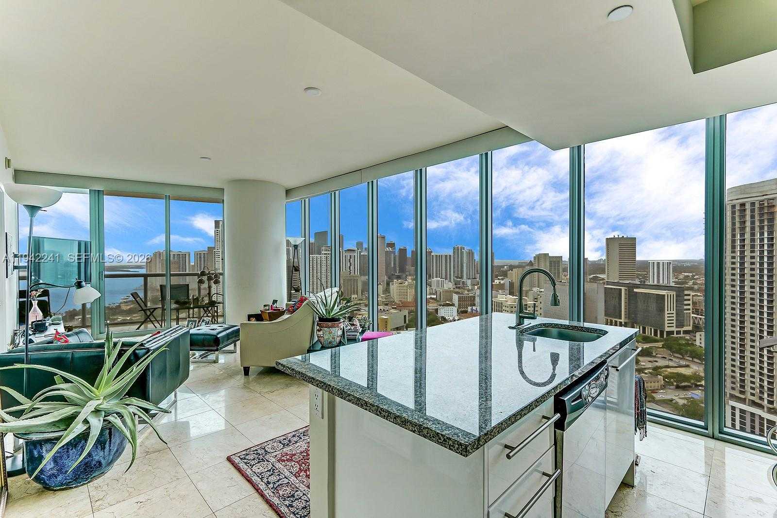 Small Image of 888 BISCAYNE BLVD #3601, Miami Number 5