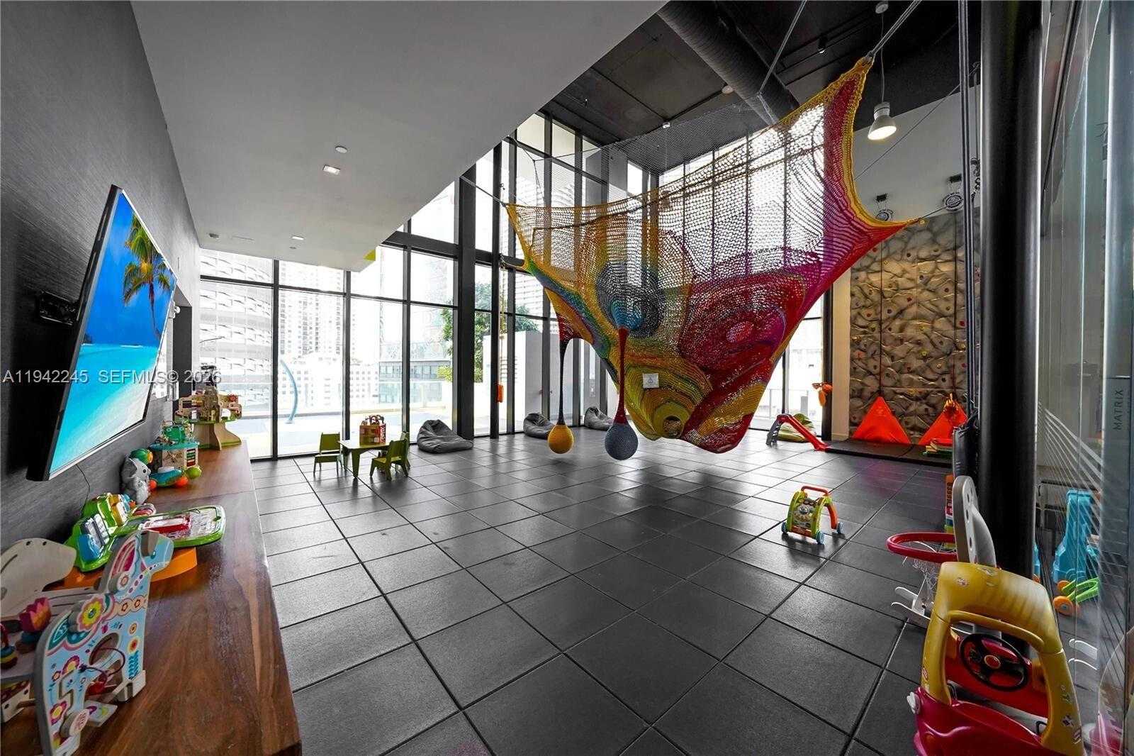 Small Image of 1010 BRICKELL AVE #3807, Miami Number 26