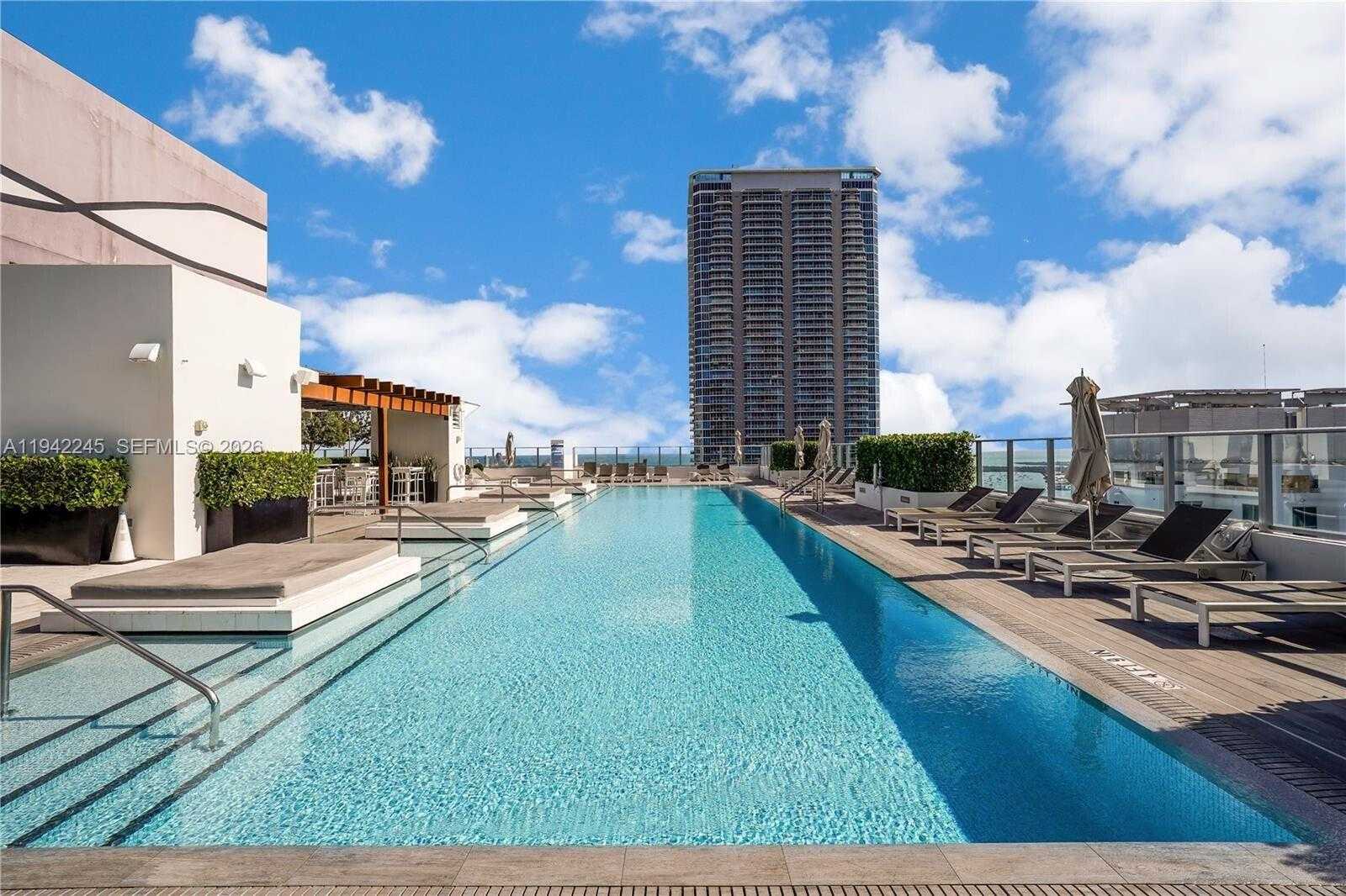 Small Image of 1010 BRICKELL AVE #3807, Miami Number 31