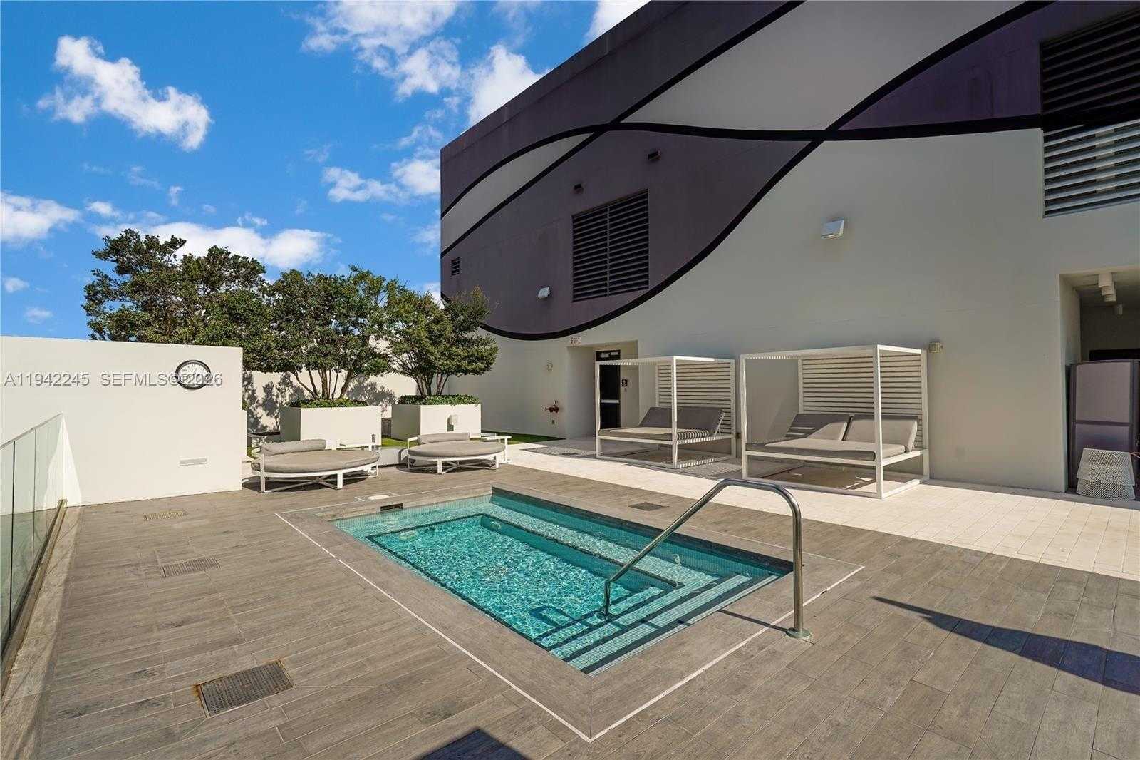 Small Image of 1010 BRICKELL AVE #3807, Miami Number 36