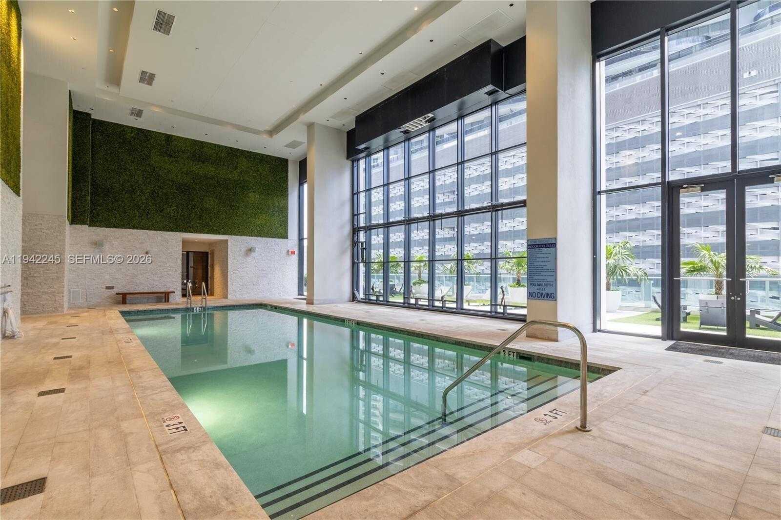 Small Image of 1010 BRICKELL AVE #3807, Miami Number 38