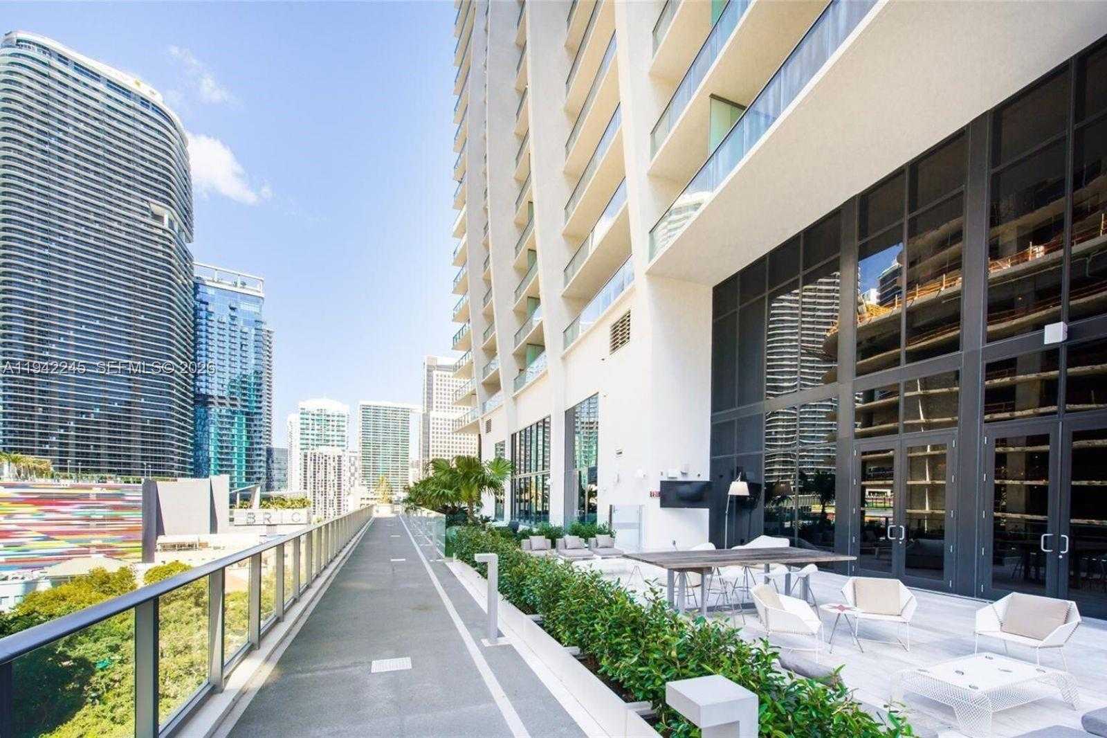 Small Image of 1010 BRICKELL AVE #3807, Miami Number 45