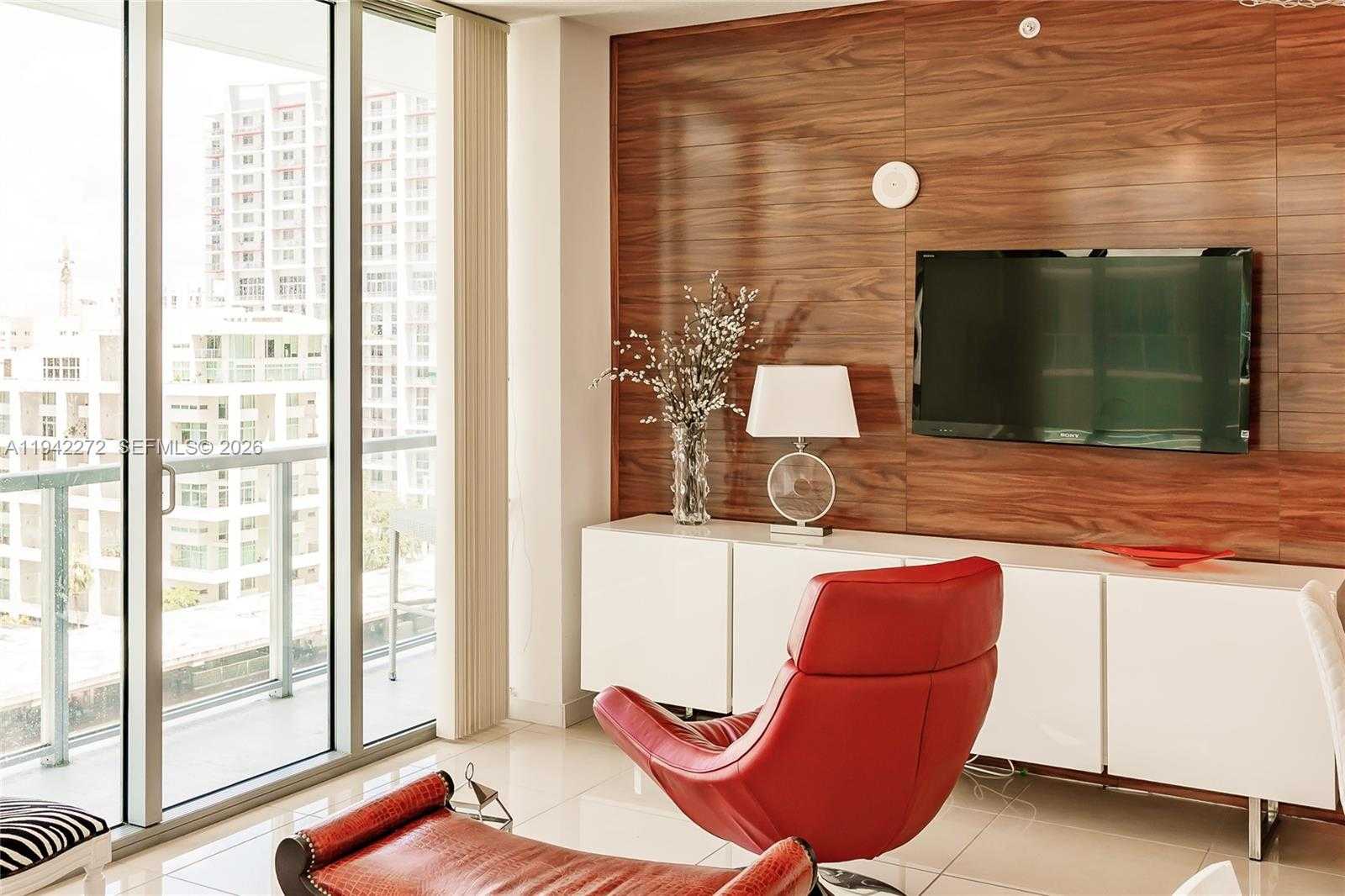 Small Image of 1111 SOUTH WEST 1 AV #1414-N, Miami Number 4