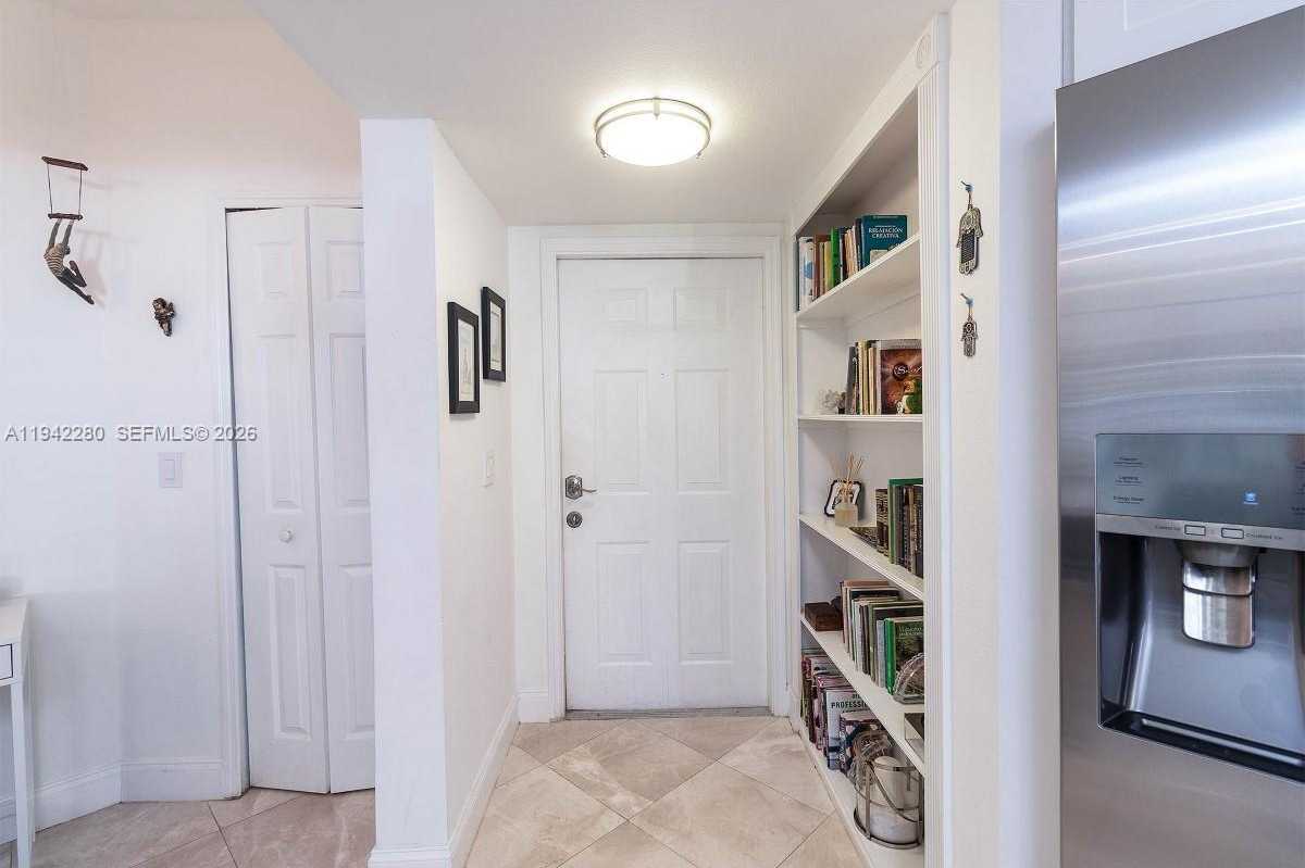 Small Image of 3165 NORTH EAST 184TH ST #6206, Aventura Number 22