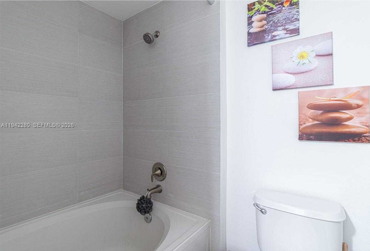 Small Image of 3165 NORTH EAST 184TH ST #6206, Aventura Number 28