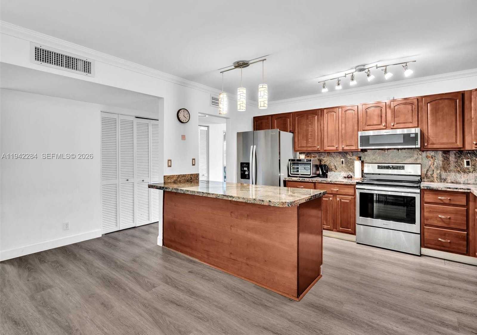 Small Image of 20381 NORTH EAST 30TH AVE #208-7, Aventura Number 2