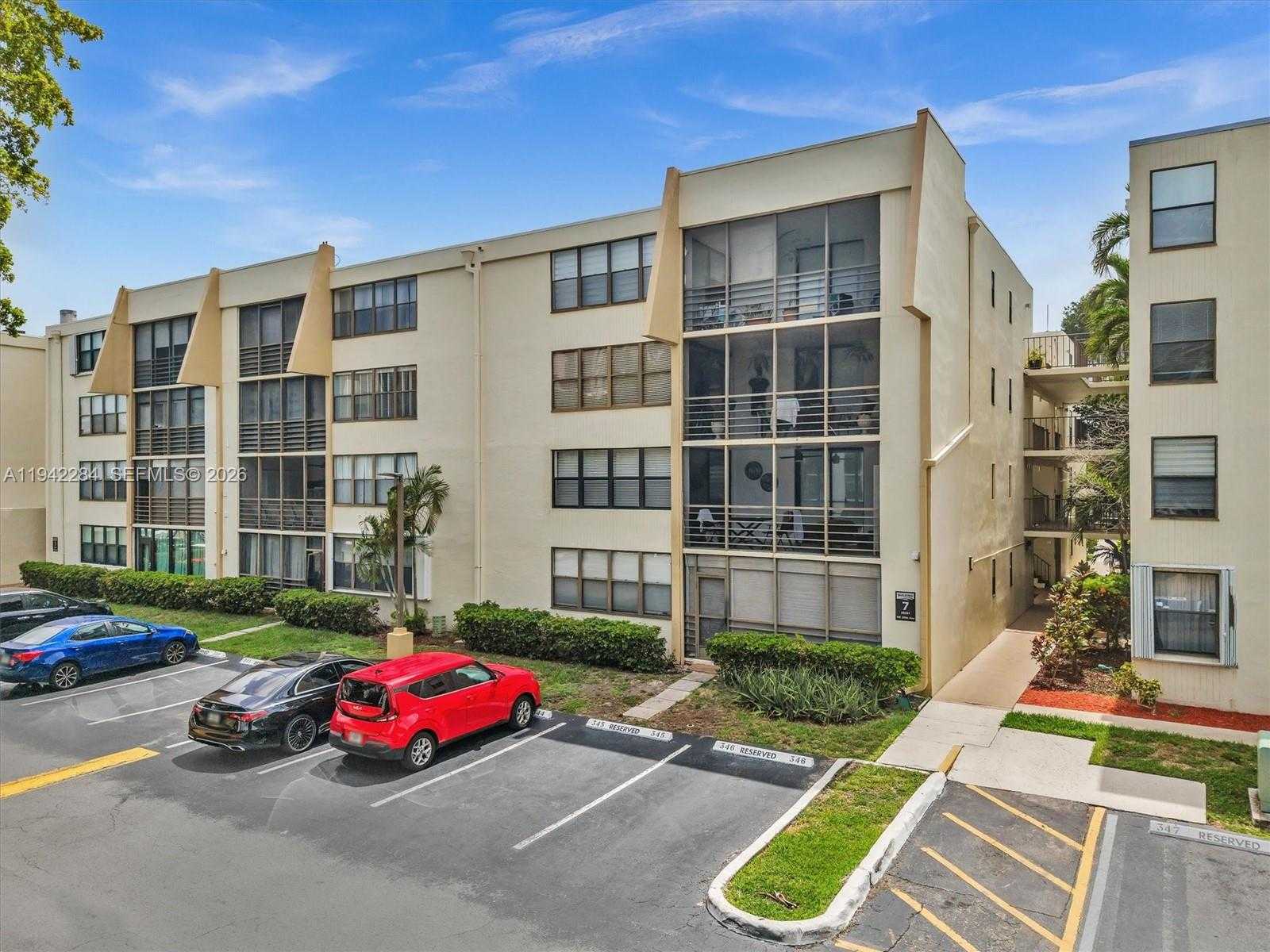 Small Image of 20381 NORTH EAST 30TH AVE #208-7, Aventura Number 35