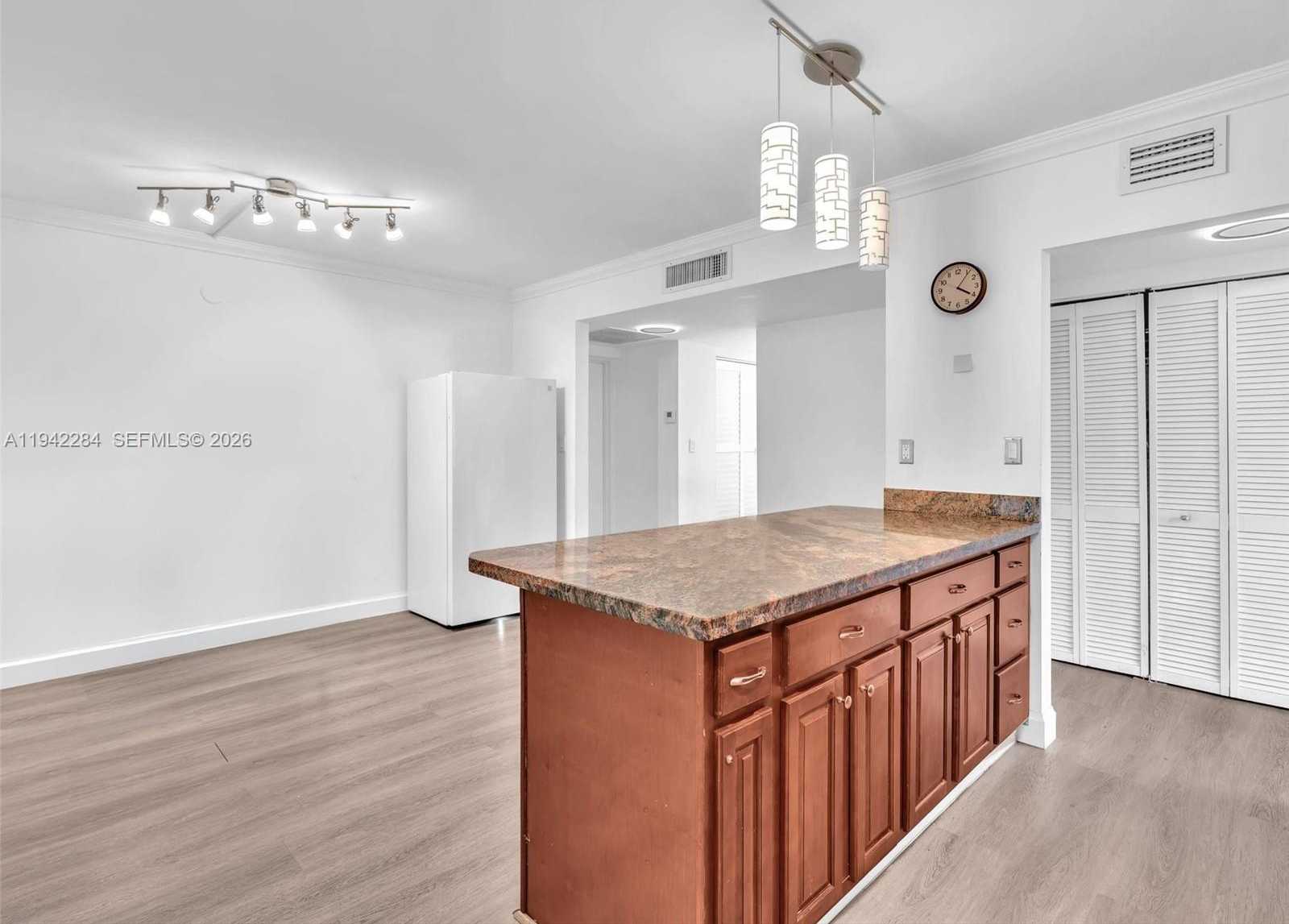 Small Image of 20381 NORTH EAST 30TH AVE #208-7, Aventura Number 8