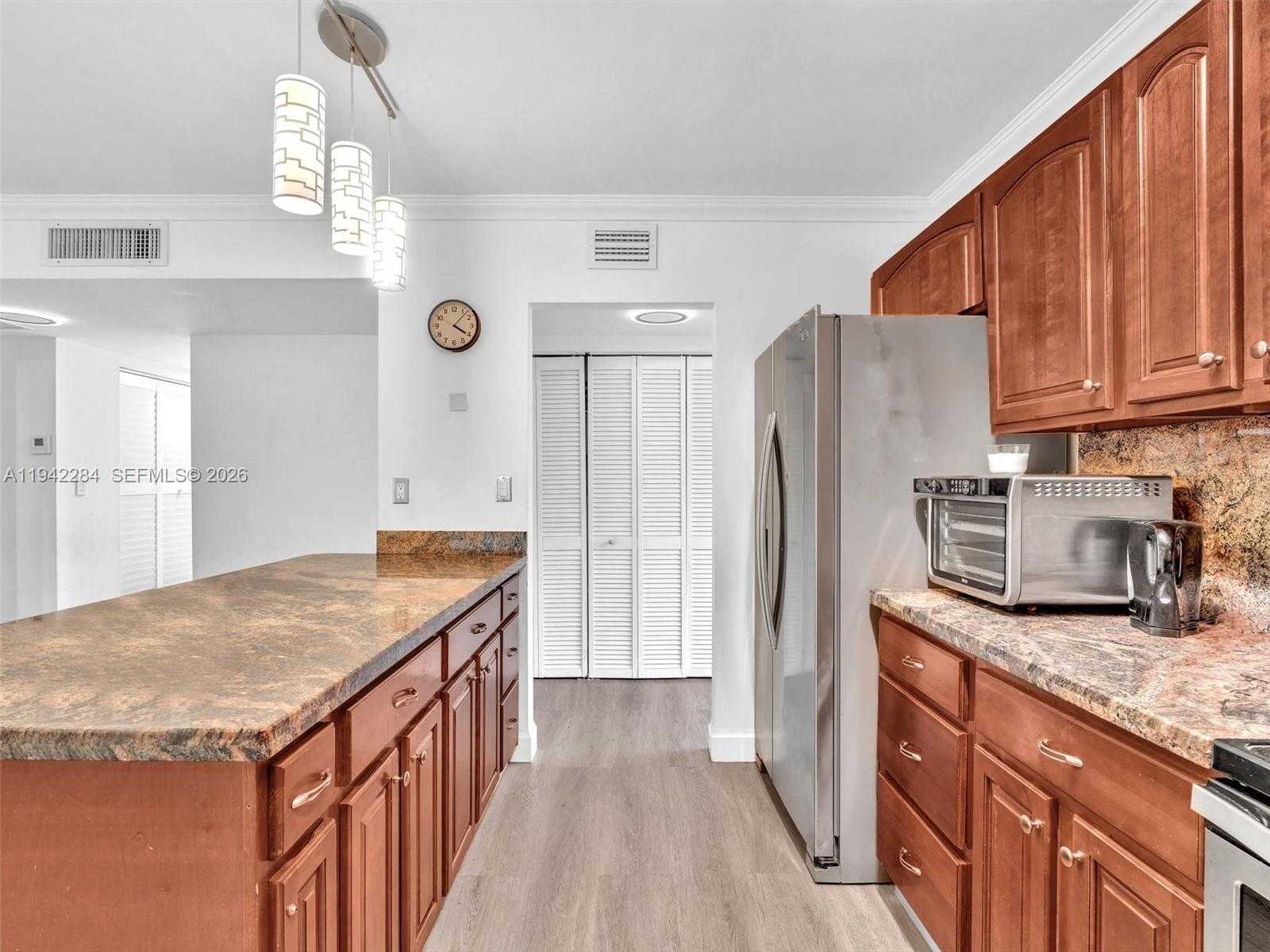 Small Image of 20381 NORTH EAST 30TH AVE #208-7, Aventura Number 9