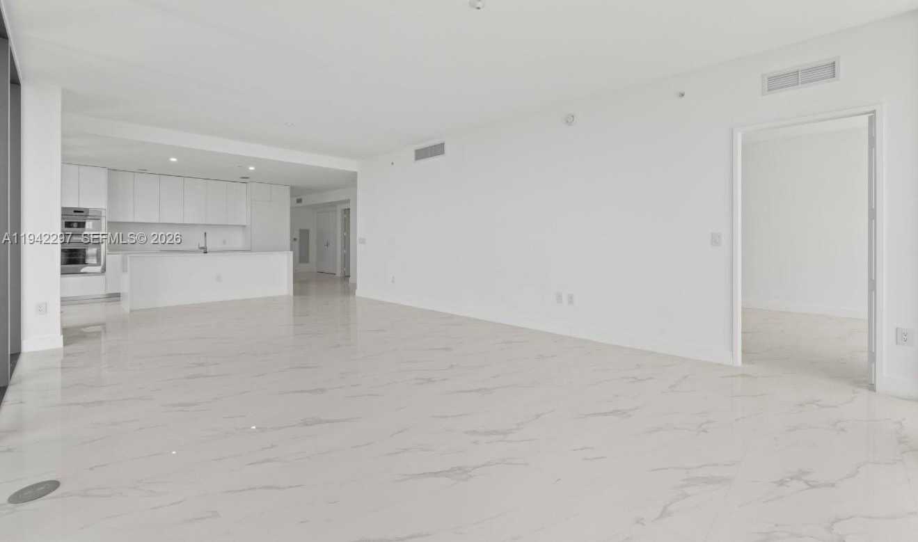 Small Image of 700 NORTH EAST 24 #4907, Miami Number 10