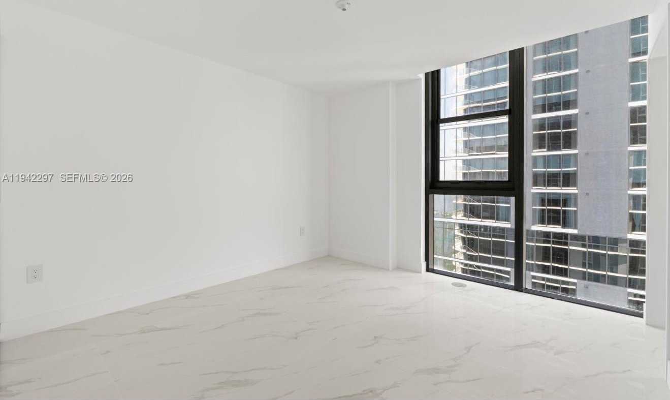 Small Image of 700 NORTH EAST 24 #4907, Miami Number 31