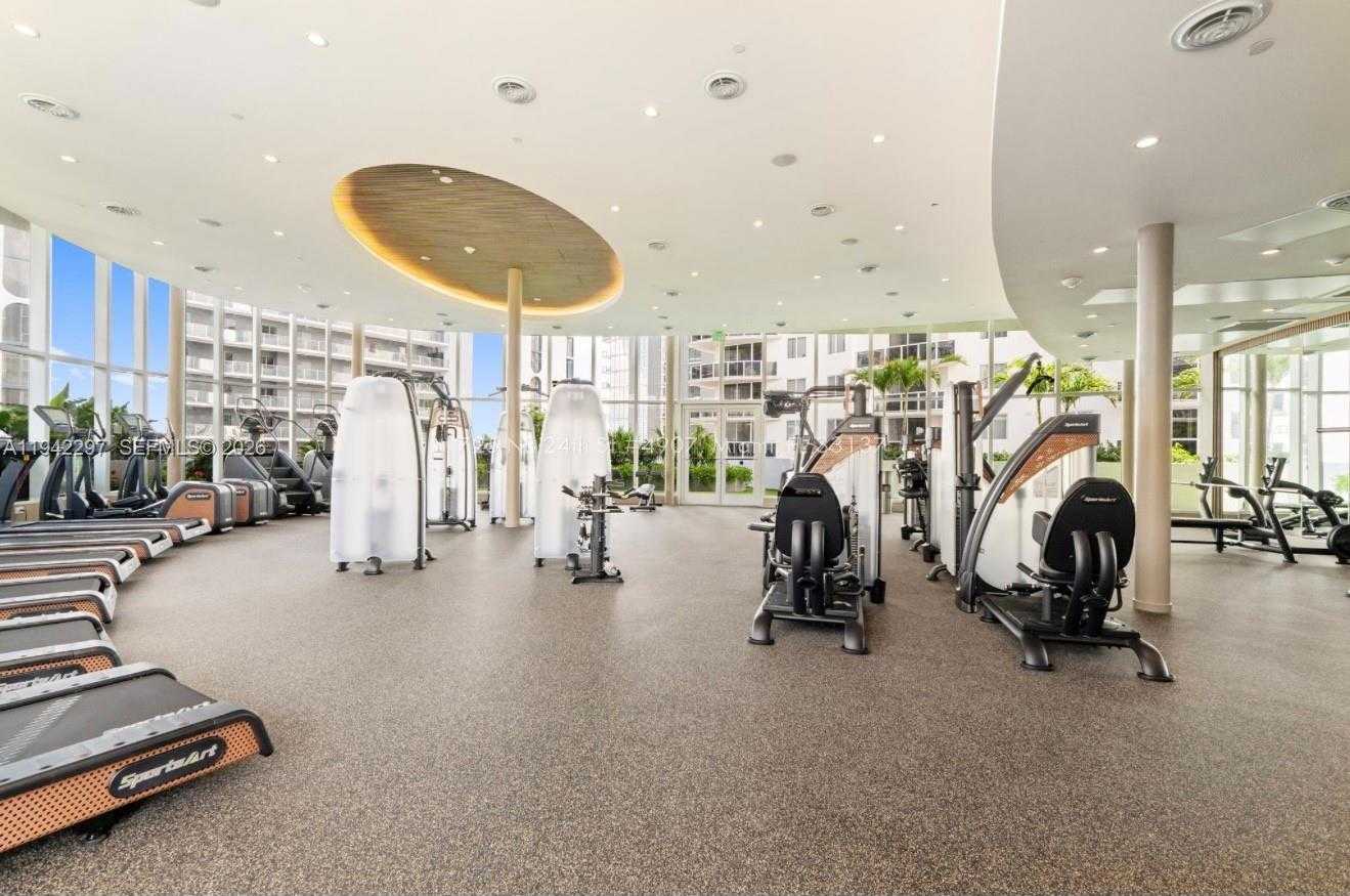 Small Image of 700 NORTH EAST 24 #4907, Miami Number 45