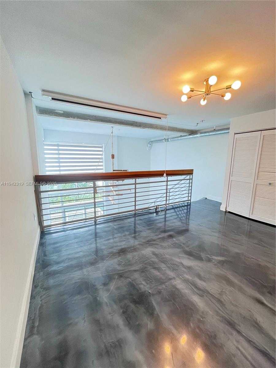 Small Image of 7744 COLLINS AVE #17, Miami Beach Number 7